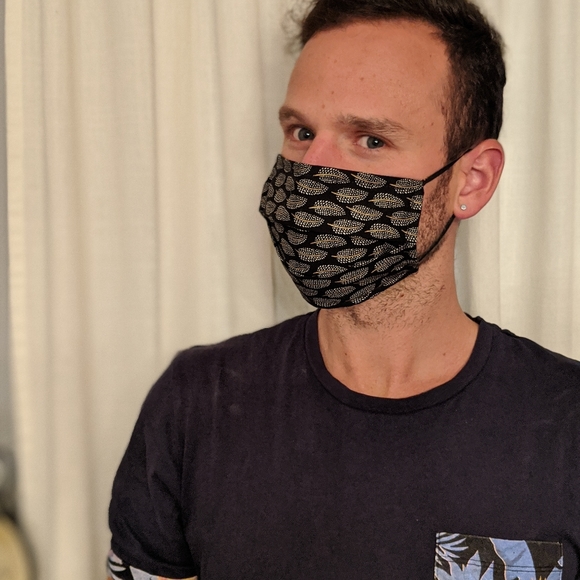 2/22$ Mix them up! Face mask - Picture 7 of 8